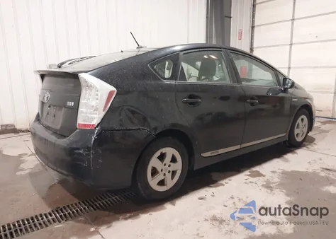 2011 Toyota Prius Two z USA, uszkodzony, nr VIN JTDKN3DU6B5372389